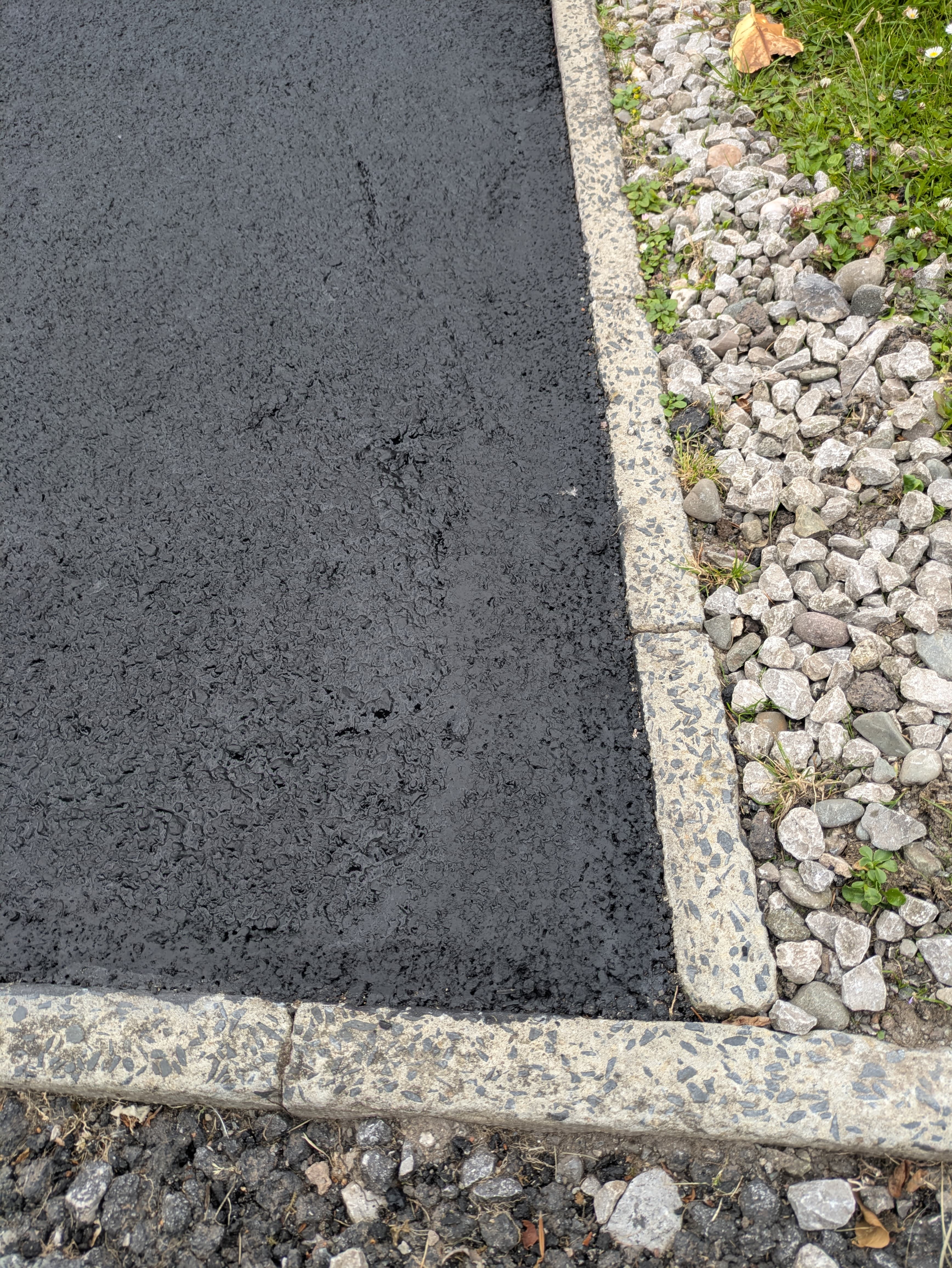 Clean commercial building facade after cleaning